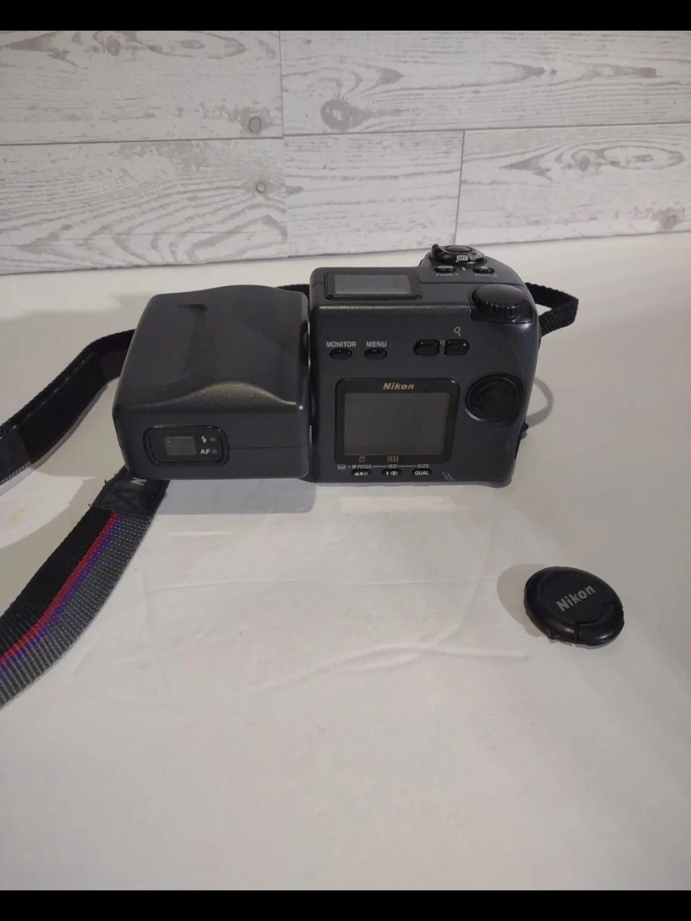 Nikon Cool Pix E990 Digital Camera Video Recorder Working Condition